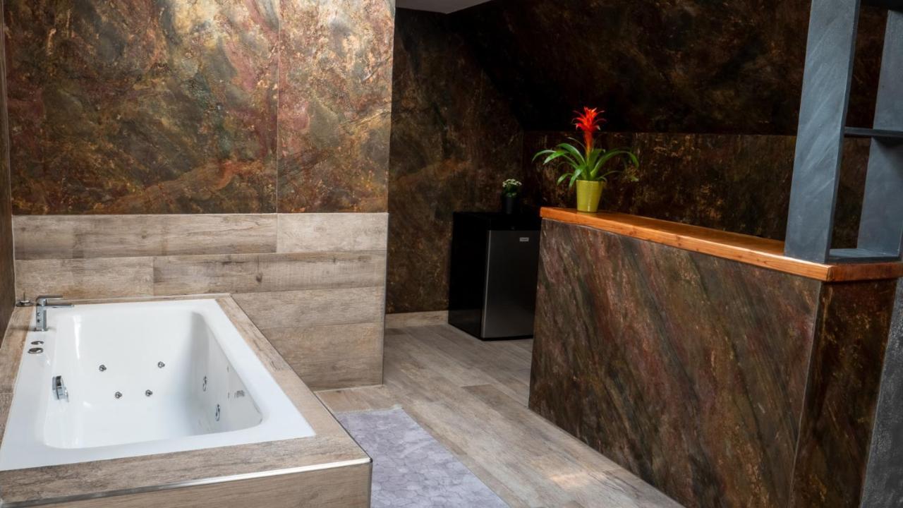 Buddha Hotel Zuchwil Extérieur photo